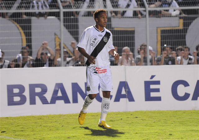 Carioca: Madureira confirma Soares, ex-Fluminense, Cruzeiro e Ponte Preta