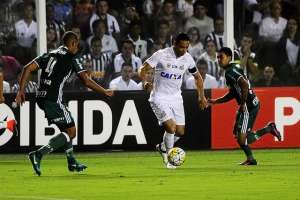 Santos quebra a invencibilidade do Palmeiras no Brasileiro