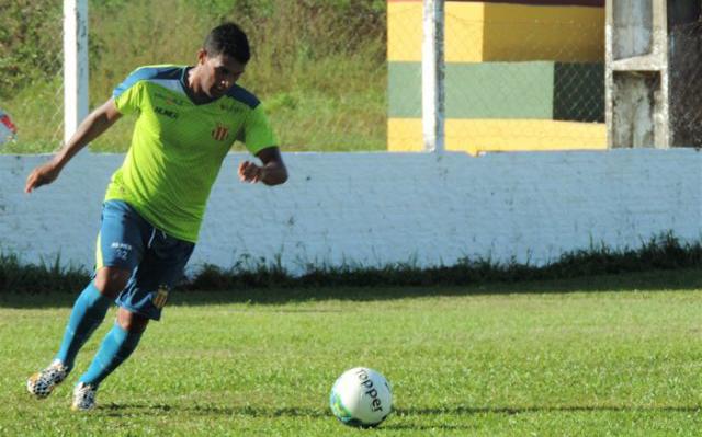 'Precisamos impor nosso ritmo de jogo em casa para sair com os três pontos', disse Rayllan, do Sampaio Corrêa - Foto: Divulgação/Sampaio Corrêa