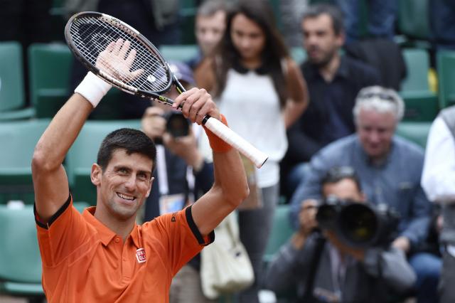 Tênis: De volta após revés em Xangai, Djokovic estreia com vitória fácil em Paris