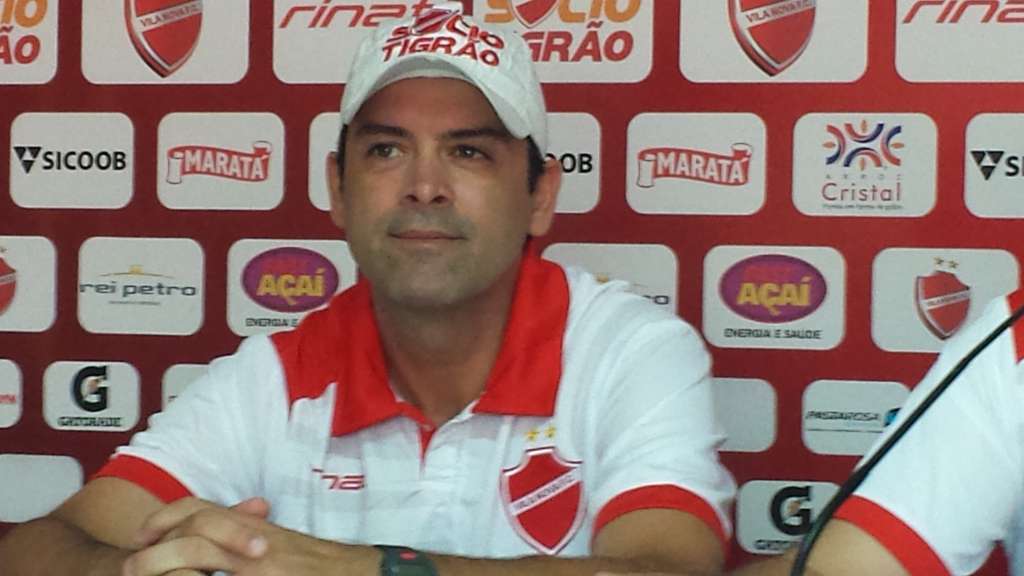 Leandro Silva, o Cuca, comandará o Vila Nova nesta sexta-feira - Diário de Goiás