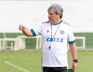 Série B: Gilson Kleina é absolvido de expulsão e comandará Goiás contra Atlético-GO