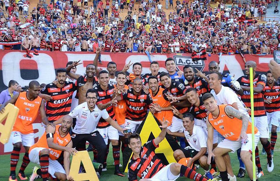 Jogadores do Atlético-GO já comemoraram o acesso