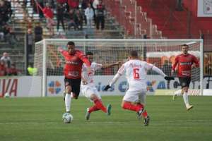 Vila Nova x Brasil-RS - Xavante alimenta sonho e Tigre reencontra OBA