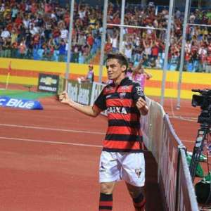 Matheus Ribeiro, destaque do Atlético-GO, está na mira do Santos