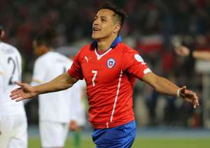Eliminatórias: Sánchez sofre lesão muscular e desfalca o Chile contra a Colômbia