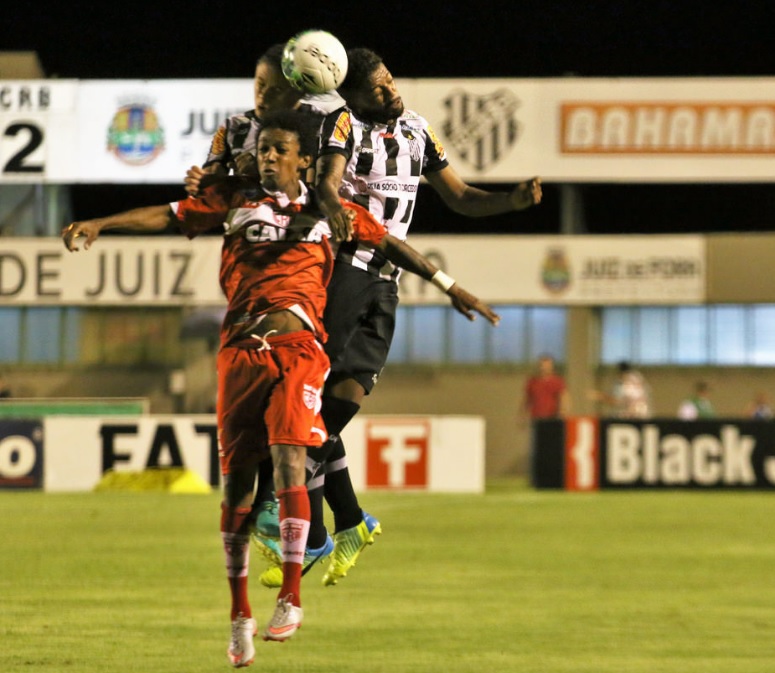 CRB abriu 4 a 0, mas vacilou na segunda metade da etapa final e quase cedeu o empate - Felipe Couri/tupifc.esp.br