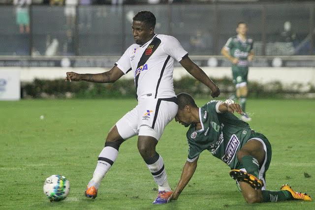 Vasco esbarra no Luverdense e se complica na busca pelo acesso Vasco esbarra no Luverdense e se complica na busca pelo acesso