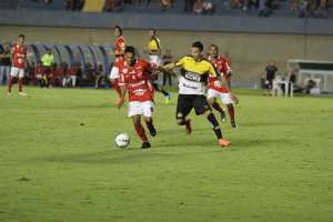 Série B: Atacante do Vila Nova afirma: ‘Ainda tenho muita lenha pra queimar’