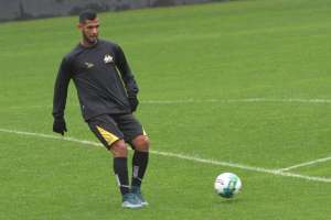 Série B: Criciúma dispensa Hélio Paraíba e Paulo Pelaipe manda recado