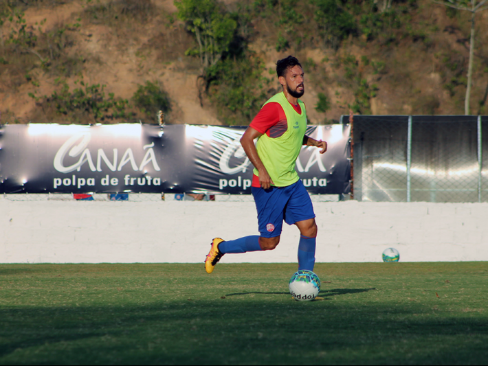 Marco Antônio destaca importância do duelo com o Avaí (Foto: Divulgação / Náutico)