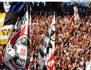 Série B: Torcedores invadem São Januário e protestam contra má fase do Vasco