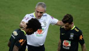 Após 5 vitórias e liderança nas Eliminatórias, 'Titemania' toma conta do Brasil