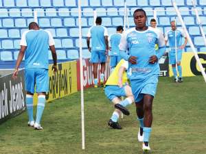 Série B: Luan vê sucesso no grupo do Avaí: “Se cobra e trabalha bastante”