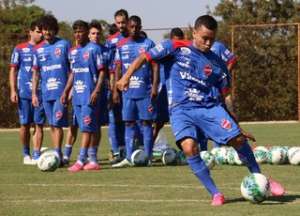 Série B: Felipe Albuquerque diz desconhecer proposta do Ceará por Moisés