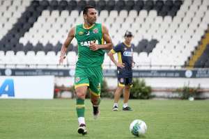 Série B: Zagueiro do Vasco minimiza perda do título: 'Não lembro de um campeão da Série B'