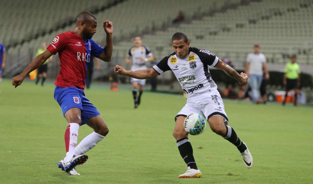 Ceará 1 x 1 Paraná - Despedida melancolica na Série B para mil heróis no Castelão! 3 0002050210416 img