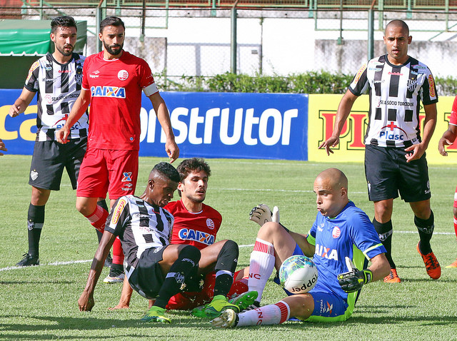 Náutico goleia o Tupi fora de casa e ainda segue vivo na briga pelo acesso. Foto: tupi.esp.br