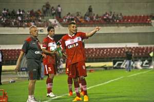 Série B: Welinton Junior quer vitória do CRB em jogo final da temporada