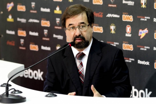 Dirigente do São Paulo afirma que meia sem clima no clube tem ‘muito mercado’