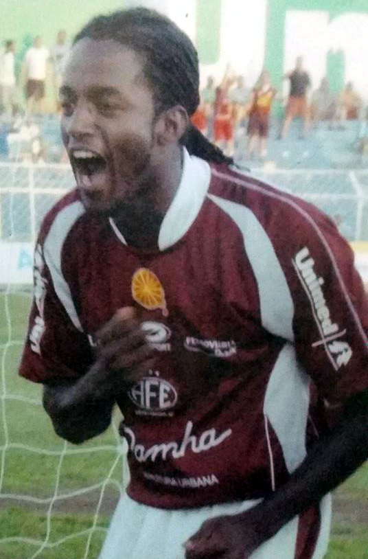 Cabelo comprido ajudou Jackson a marcar o gol do título