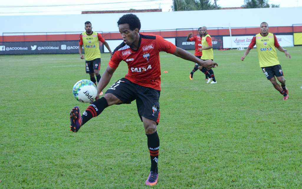 Magno Cruz tem propostas para deixar o rival.