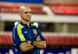 Após despedida da Série B, Paraná acerta com técnico Wagner Lopes para 2017