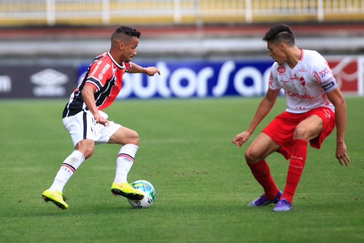 Joinville 4 x 2 Vila Nova-GO - JEC vence a batalha, mas não a guerra. Caiu de novo 2 0002050211697 img