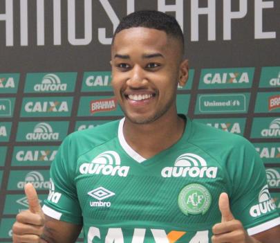 Após tragédia, conheça os 19 jogadores que ficarão na história da Chape 19 0002050212406 img