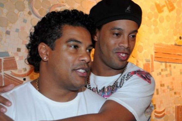 Irmão de Ronaldinho promete ajudar Chapecoense com ‘amistoso ou vínculo maior’