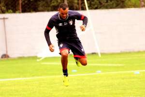 Diones deixa Joinville e lamenta rebaixamento para a Série C do Brasileiro