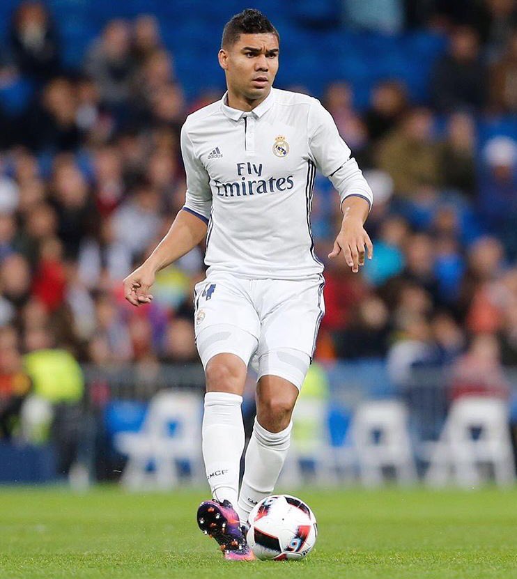 Espanhol: Zidane faz mistério sobre Casemiro e não confirma Real para pegar o Barça