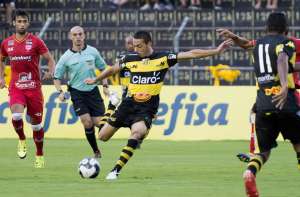 Destaque do Criciúma na Série B, Roberto acerta com Novorizontino