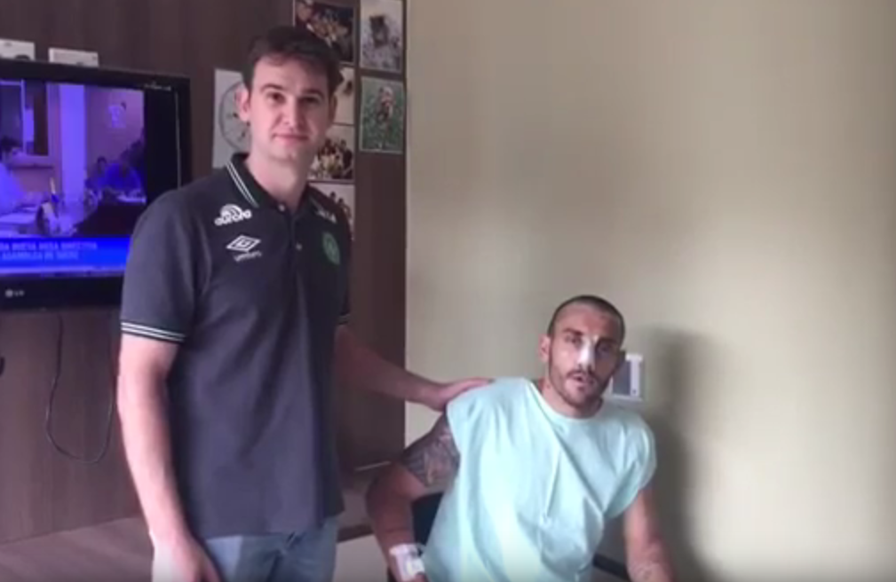 Em vídeo, Allan Ruschel anda e manda recado ao Brasil.