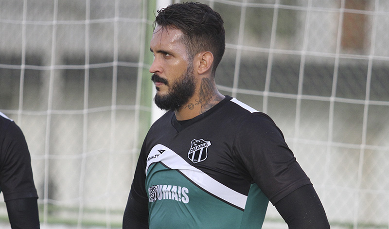 Paulistão: Ex-goleiro do Ceará, Douglas é o novo reforço do Mirassol 2 0002050213911 img