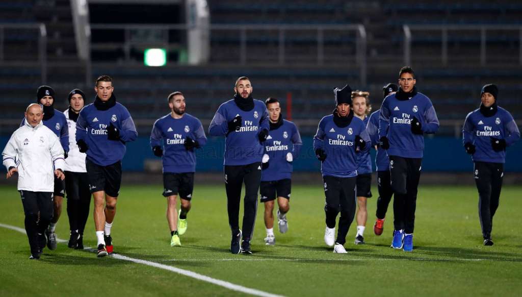 Sérgio Ramos não treinou e pode ficar de fora da estreia do Real no Mundial.