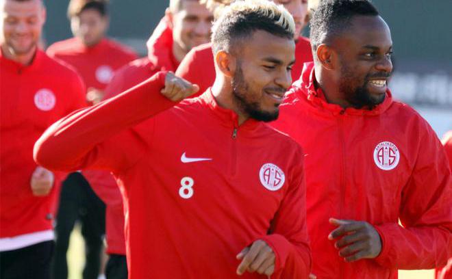 Segundo Danilo, a intenção do Antalyaspor é conquistar uma vaga em uma competição europeia - Divulgação / Antalyaspor