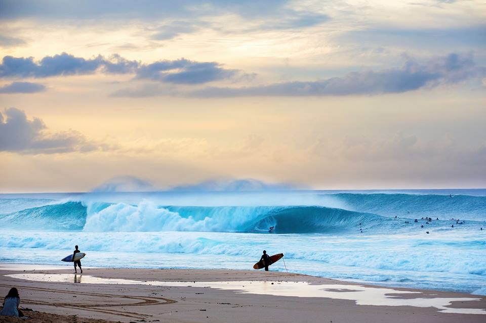 Surfe: Medina vence na estreia e lidera brasileiros em última etapa do Circuito Mundial