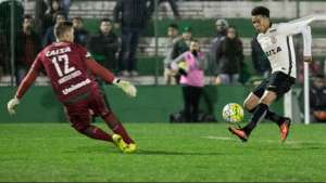 Em São Paulo, dirigente do Bahia tenta contratação de Marquinhos Gabriel, do Corinthians
