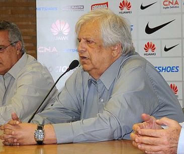 Modesto Roma Jr vai pela reeleição no Santos