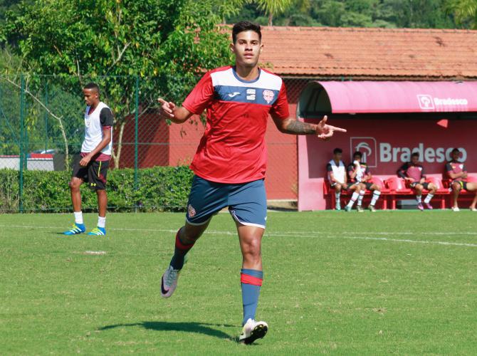 Osasco Audax vence o São Paulo em Cotia (Foto: Adriano Stofaleti) 