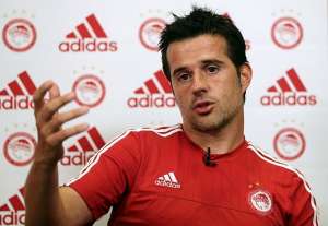 Ex-técnico do Olympiakos, treinador português vira opção no Corinthians