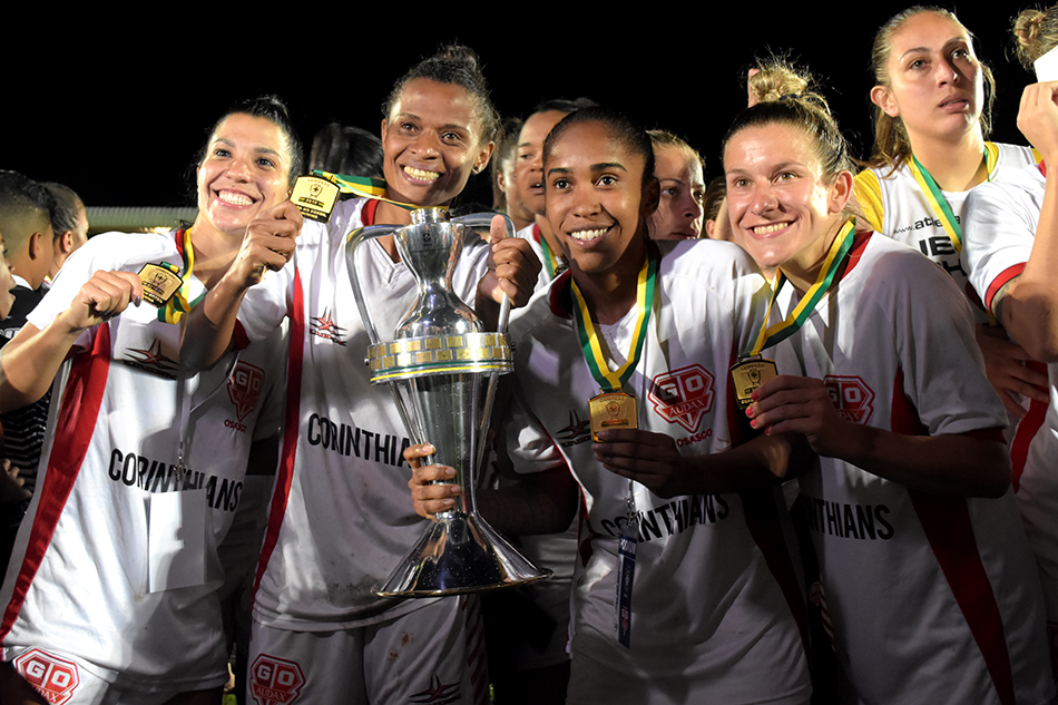 Audax levantou a taça da Copa do Brasil (Foto: Rodrigo Corsi/FPF/Powered by Canon)