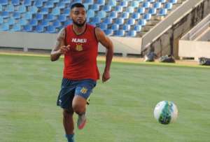 Paulistão: Linense fica a detalhes de anunciar Thiago Santos, ex-Internacional