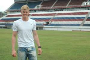 Corinthians oferece goleiro, mas Chapecoense barra contratação
