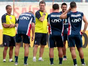 Novo preparador diz que Corinthians manterá até 80% dos jogadores