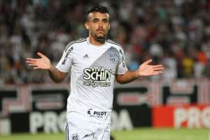 Corinthians espera fechar com Kazim e Pottker na primeira semana de 2017