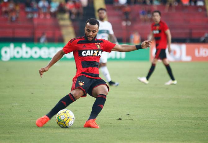 Samuel Xavier trabalhou com Eduardo Baptista no Sport (Foto: Williams Aguiar / Sport) Samuel Xavier trabalhou com Eduardo Baptista no Sport (Foto: Williams Aguiar / Sport)