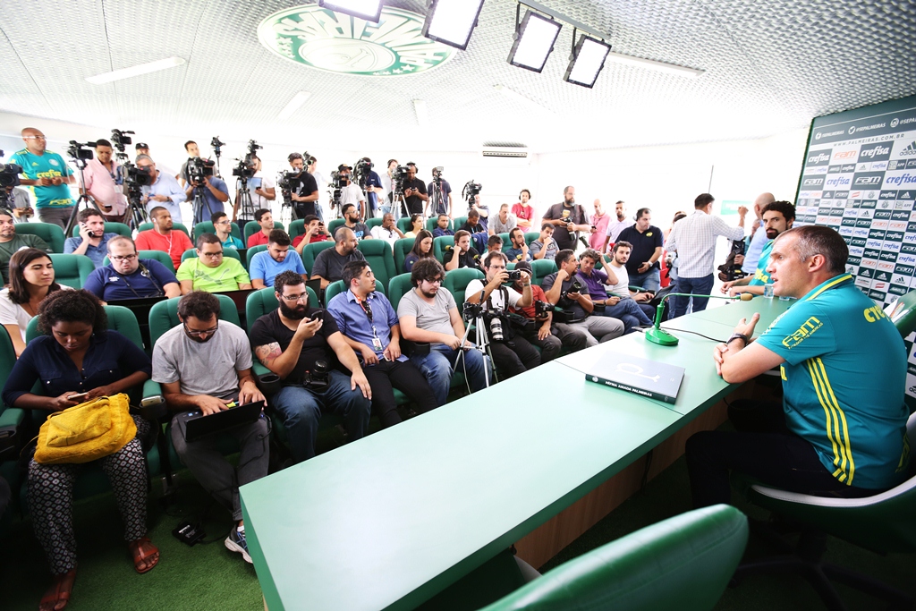 Eduardo Baptista chega ao Verdão e elogia estrutura: ‘Grande desafio da minha vida’  (Foto: Fabio Menotti/Palmeiras)