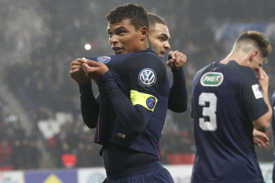 COPA DA FRANÇA: Com gols de Thiago Silva e Lucas, PSG humilha Bastia e avança